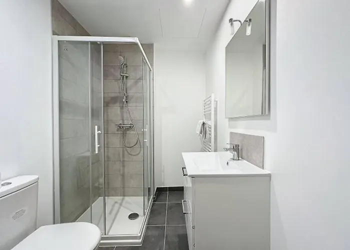 Cosy Studio, Centre Thomassin 2 Apartment